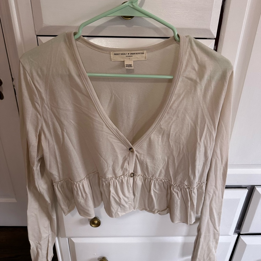 Women’s urban outfitters cropped long sleeve